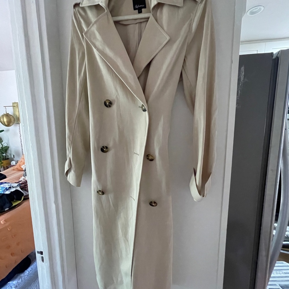 Reitmans Tan Trench Coat with Wide Lapels